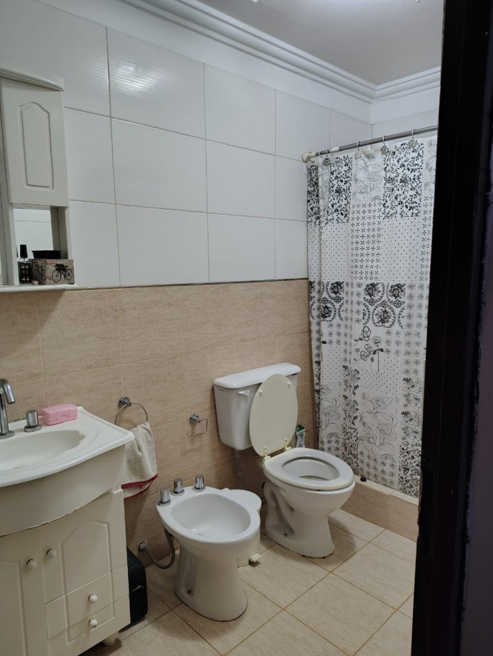 PROPIEDAD UBICADA EN BARRIO PUEBLO NUEVO (LOTE ESQUINA) / CUTRAL- CO. APTA PARA CREDITO HIPOTECARIO.