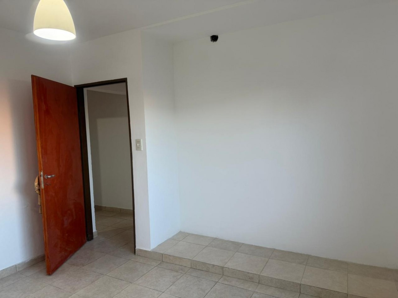 CASA AMPLIA O 2 DEPARTAMENTOS, CUTRAL-CO 