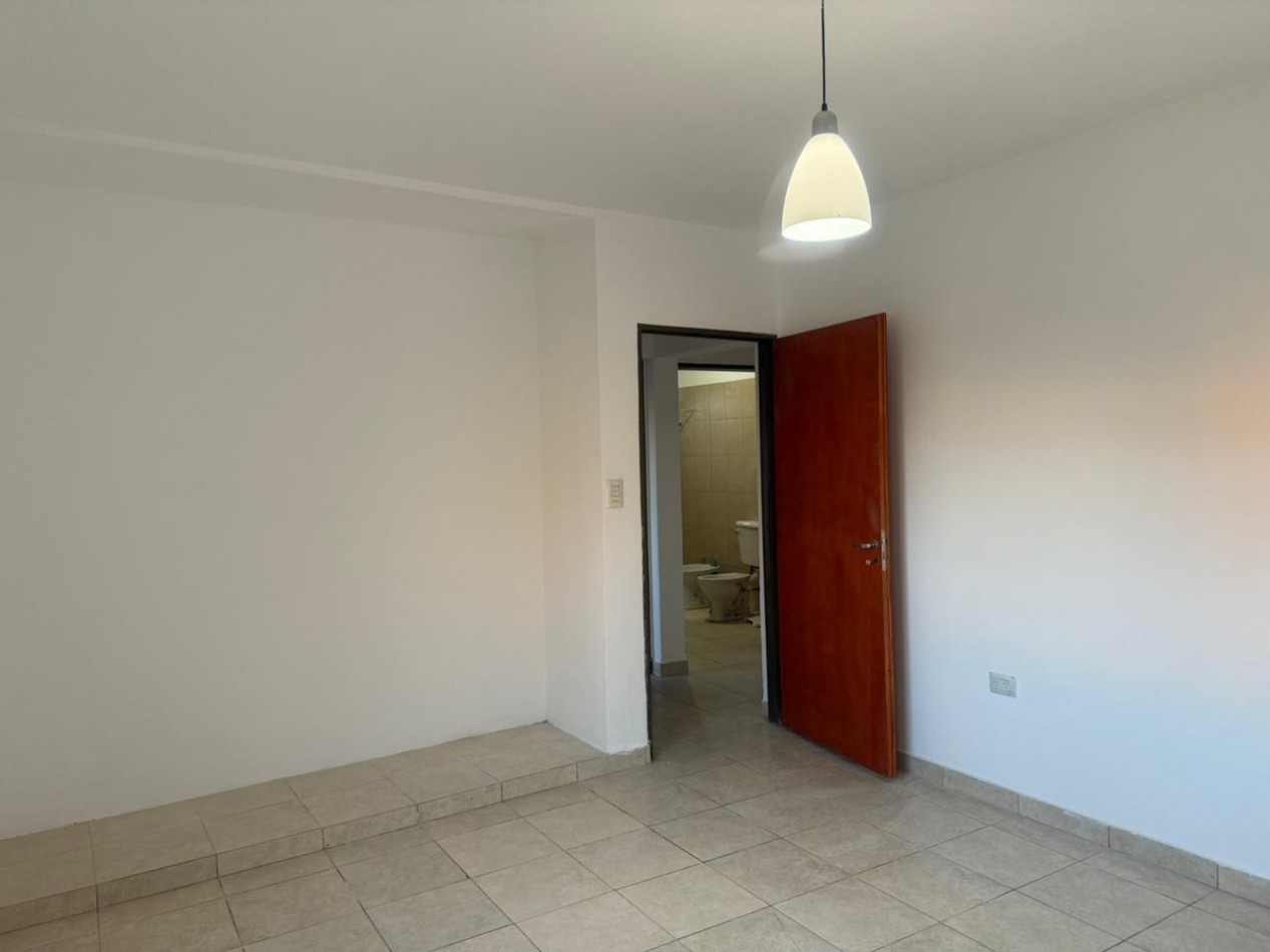 CASA AMPLIA O 2 DEPARTAMENTOS, CUTRAL-CO 