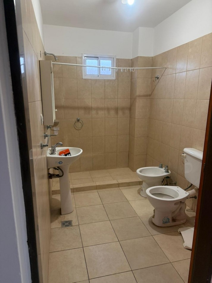 CASA AMPLIA O 2 DEPARTAMENTOS, CUTRAL-CO 